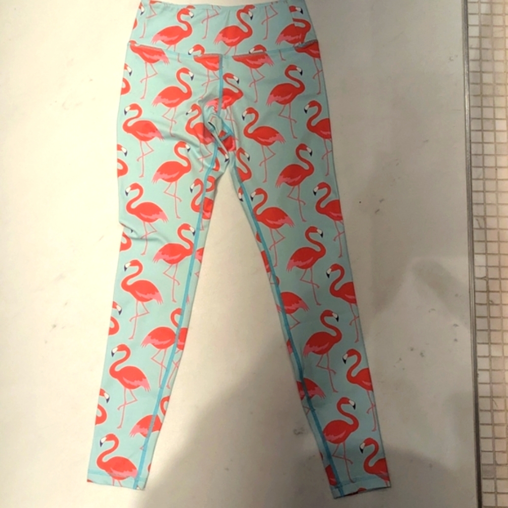 Vibrant Flamingo Pattern Leggings
